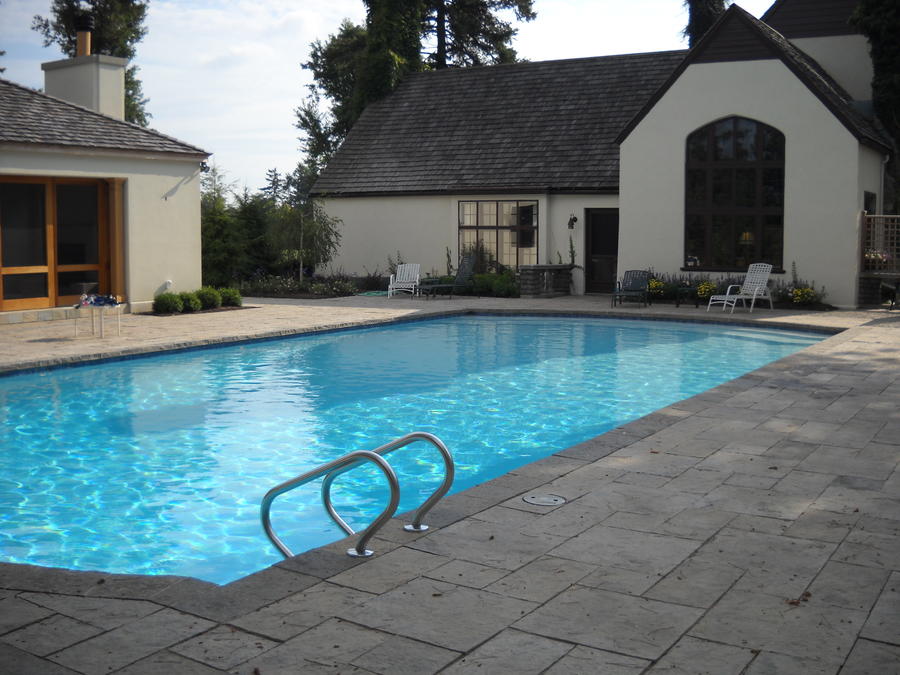 Replaster Luna Quartz White Inground Pool from Leisure